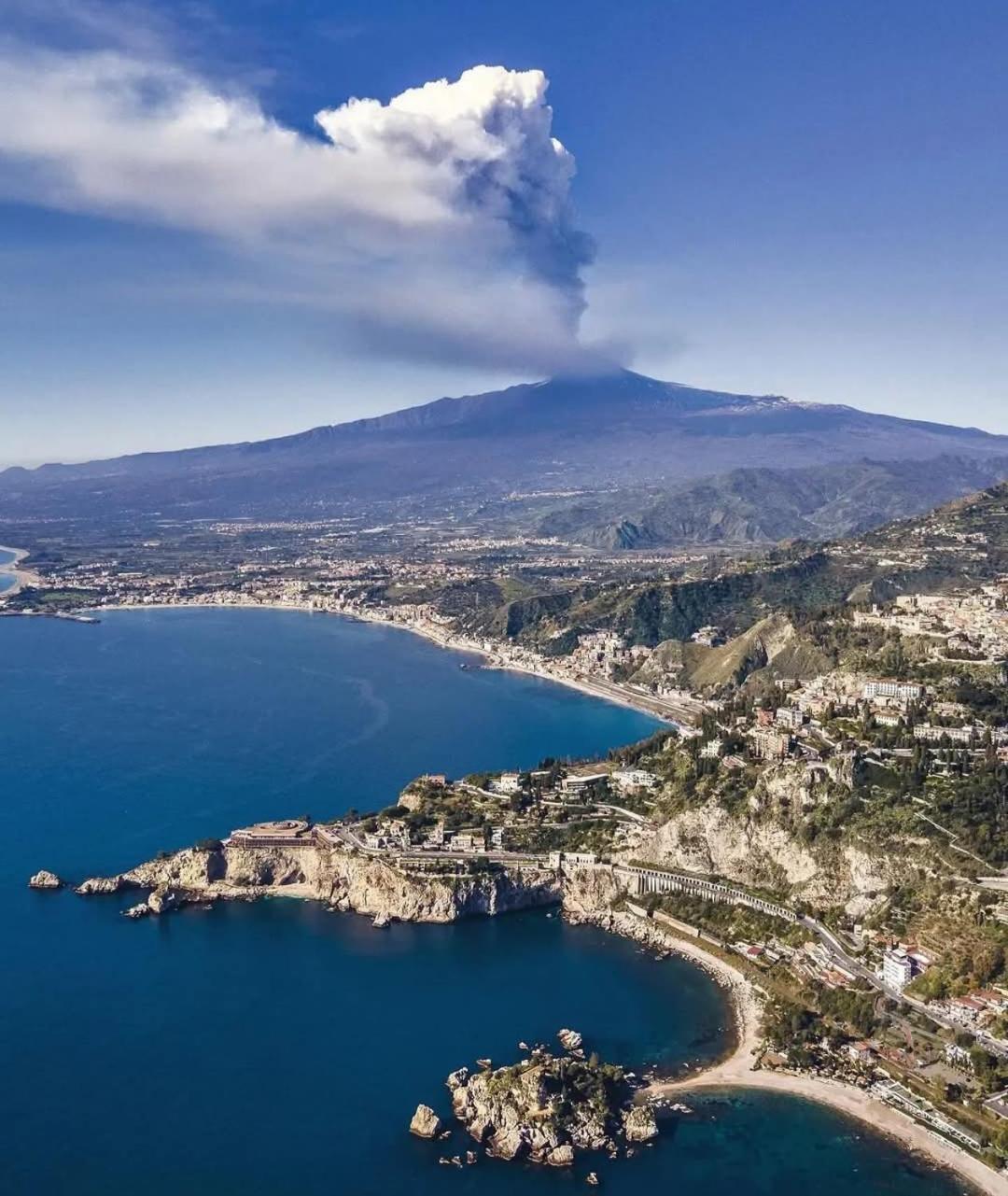 Arcadia Golden Bay Apartment Giardini Naxos Ngoại thất bức ảnh